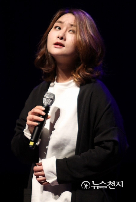 [포토] 가수 영지 ‘입학식을 울리는 보이스’
