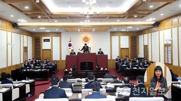 수화 통역 시연 사진. (제공: 대구시의회) ⓒ천지일보(뉴스천지) 2018.1.30