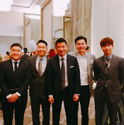 YG 양현석, 태양·민효린 결혼식 참석 인증샷 (출처: YG 양현석 SNS)