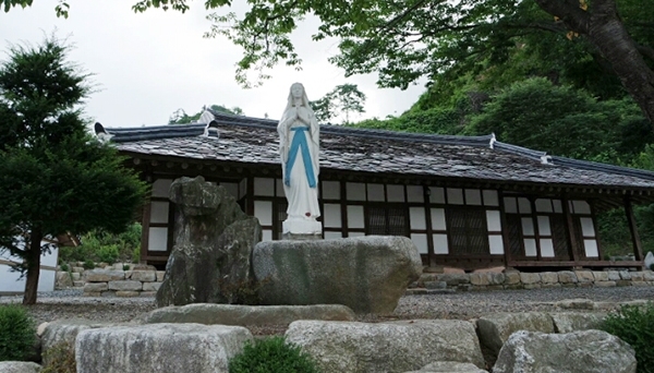 진안성당 어은공소(제28호) 전경. (출처: 전라북도)