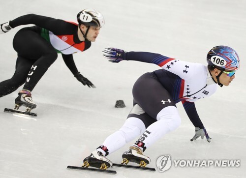 (강릉=연합뉴스) 13일 강릉 아이스아레나에서 열린 2018 평창동계올림픽 쇼트트랙 남자 5,000m 계주 예선에서 선수들이 역주하고 있다.