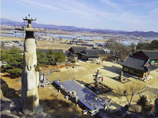 논산 관촉사 석조미륵보살입상. (제공: 문화재청)