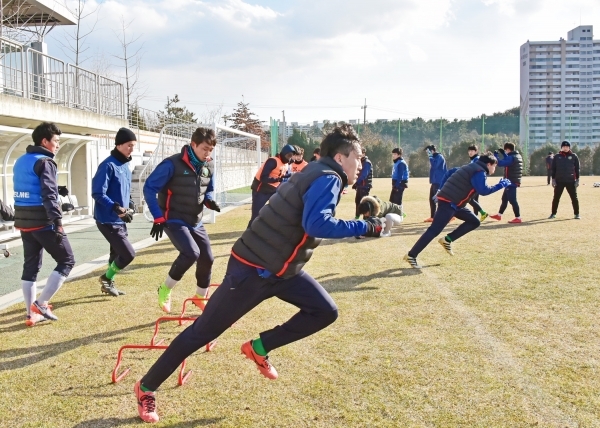 안산그리너스FC의 창원전지훈련 모습 (제공: 안산시)