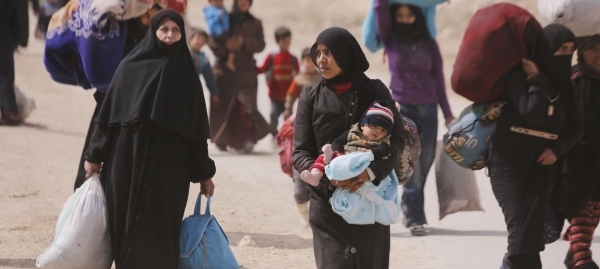 시아파 주축의 시리아 정권이 국민의 다수를 차지하는 수니파가 거주하는 동(東) 구타 지역을 무차별 폭격하면서 이 지역 주민들이 피난에 나서고 있다. 시리아인권관측소는 지난 2011년 3월부터 최근까지 35만명이 숨지고 사망자 중 10만여명은 민간인 수니파 주민이 다수라고 보고했다. (출처: UN News)