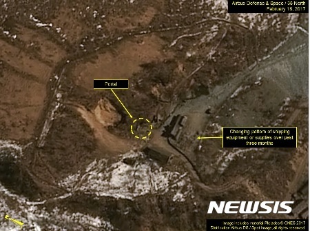 ‘38노스’가 24일(현지시간) 공개한 북한 함경북도 풍계리 핵실험장 북쪽 갱도의 입구 모습. (출처: 뉴시스)