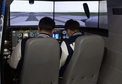 한국에어텍항공직업전문학교 항공 정비 실습 모습 (제공: 한국에어텍항공직업전문학교)