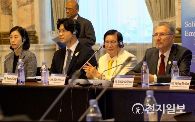 At the “High-Level Meeting of Former Political Leaders in Europe” held at Palace of the Parliament in Romania on 19 May 2018, the attendees discussed ways for the peaceful unification of the Korean Peninsula.
