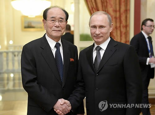 2014년 소치동계올림픽 개막식 때 푸틴 대통령을 만난 김영남 상임위원장 (출처: 연합뉴스)