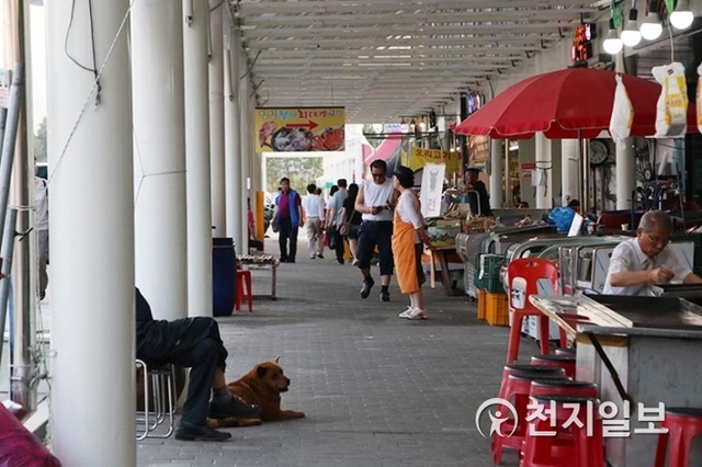 [천지일보=임혜지 기자] 24일 오후 경기 성남시 모란시장 거리가 한산한 모습을 보이고 있다. ⓒ천지일보(뉴스천지) 2018.6.24