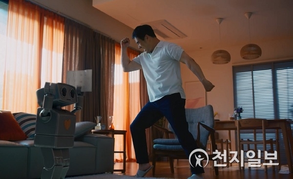 새 마음봇 TV 배성우 (제공: 현대해상) ⓒ천지일보(뉴스천지) 2018.7.5