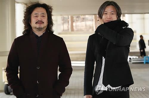 김어준씨(왼쪽)와 주진우 기자. (출처: 연합뉴스)