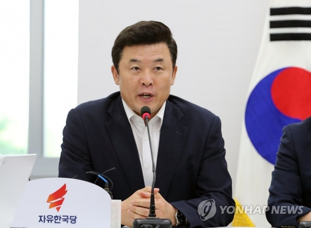 자유한국당 윤영석 수석대변인. (출처: 연합뉴스)