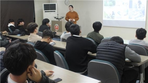 인천 중앙직업전문학교 드론학과 수업 모습 (제공: 중앙직업전문학교)