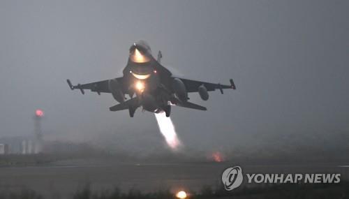 이륙하는 KF-16 전투기. (출처: 연합뉴스)