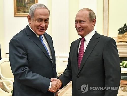 지난 7월 모스크바에서 만난 푸틴 러시아 대통령(오른쪽)과 네타냐후 이스라엘 총리. (출처: 연합뉴스)