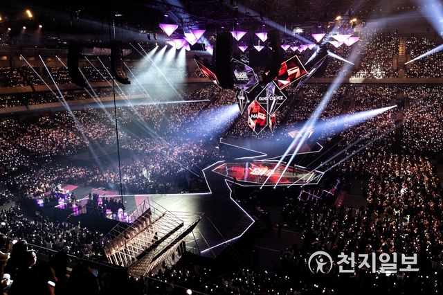 [천지일보·스타천지=안현준 기자] 12일 오후 일본 도쿄 사이타마 슈퍼 아레나(Saitama Super Arena)에서 Mnet ‘2018 MAMA FANS’ CHOICE in JAPAN’가 진행되고 있다. (제공:CJ ENM) ⓒ천지일보 2018.12.12