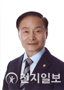 김경구 군산시의회 의장. (제공: 군산시 의회) ⓒ천지일보 2018.12.17