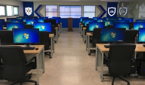 정보보안스쿨 사이버포렌식센터 모습 (제공: 한국IT직업전문학교)