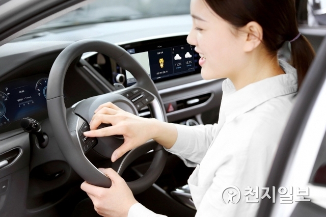 현대자동차가 오는 21일 출시하는 신형 쏘나타에 카카오와 협력해 개발한 음성인식 대화형 비서 서비스를 탑재한다고 18일 밝혔다. (제공: 현대자동차) ⓒ천지일보 2019.3.18