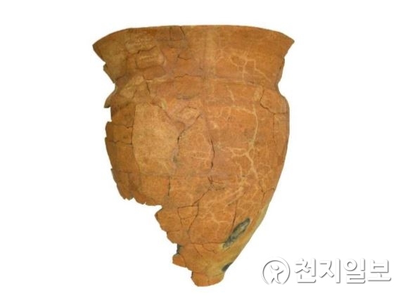 나주 복암리유적 7차 발굴조사에서 출토된 옹형토기(제공:문화재청) ⓒ천지일보 2019.4.24