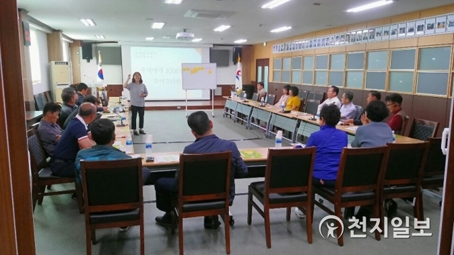 인천 옹진군이 2019년도 평생교육 운영계획을 수립하고, 22일부터 찾아가는 평생교육 사업인 ‘옹진군 시민참여학교’ 운영을 본격적으로 시작했다. (제공: 옹진군) ⓒ천지일보 2019.5.23