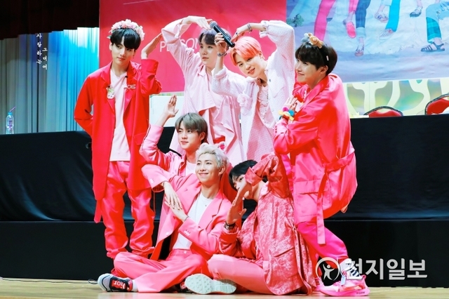 그룹 방탄소년단(BTS) 단체 사진. (제공: 사랑하는그대여) ⓒ천지일보 2019.6.13