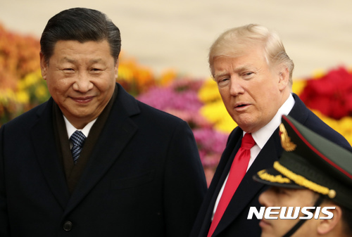 미국과 중국의 무역전쟁이 한 치의 양보 없는 대결로 치닫고 있다. 도널드 트럼프 미국 대통령(오른쪽)과 시진핑 중국 국가주석. (출처: 뉴시스)