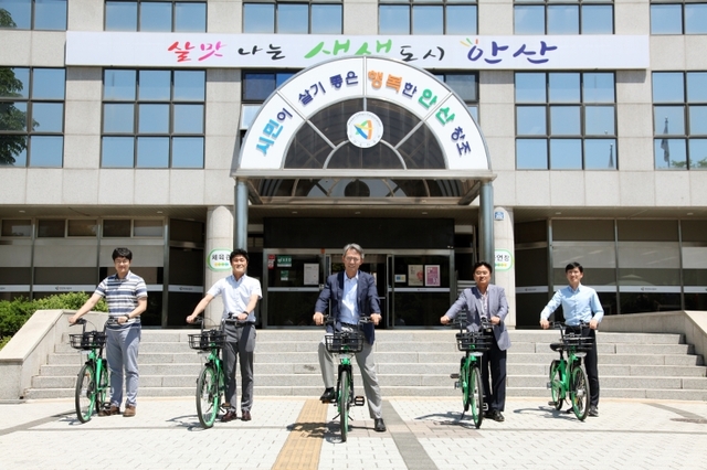 안산도시공사가 6월부터 공기업 최초로 자전거로 출퇴근하는 직원들에게 매월 지역화폐를 지급하는 자전거 수당제를 시행한다. ⓒ천지일보 2019.6.24