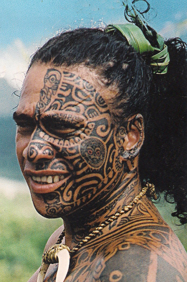 얼굴과 목 등에 마오리 전통 문양을 새긴 뉴질랜드 마오리족 (출처: 게티이미지뱅크) ⓒ천지일보 2019.7.19
