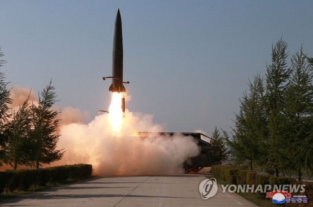 북한의 신형 단거리 미사일. (출처: 연합뉴스)