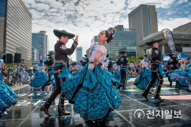 천안흥타령춤축제2018 국제춤대회. (제공: 천안시) ⓒ천지일보 2019.9.4
