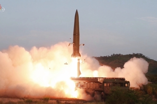 지난 7월 '북한판 이스칸데르' KN-23이 발사되고 있다. (출처: 연합뉴스)