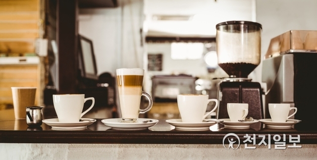 현대인들에게 가장 대중적인 음료이자 기호식품으로 커피를 들 수 있다. (출처: 게티이미지뱅크) ⓒ천지일보 2019.9.20
