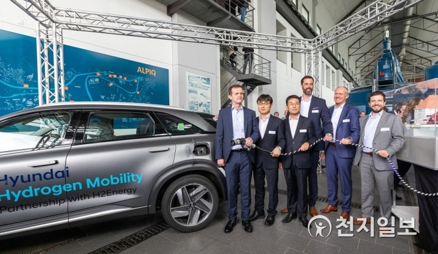 현대자동차와 스위스 수소 에너지기업 ‘H2 Energy(H2E)’이 함께 설립한 합작법인 ‘현대 하이드로젠 모빌리티(Hyundai Hydrogen Mobility)’가 공식 출범했다. (제공: 현대자동차) ⓒ천지일보 2019.9.26