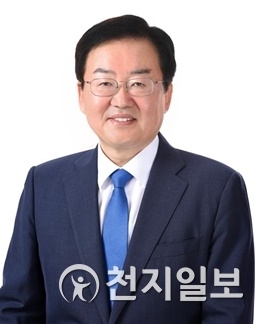 문인 광주시 북구청장. (제공: 북구청) ⓒ천지일보 2019.10.6