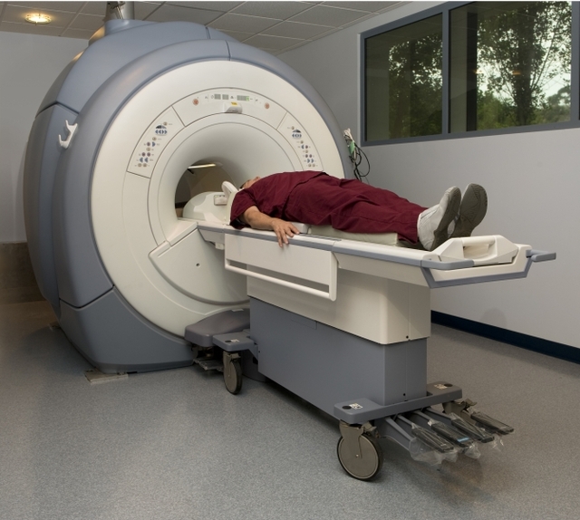 올해 상반기부터 MRI로 안면·부비동·목 검사하면 ‘검강보험’ 적용된다. (출처: 게티이미지뱅크)