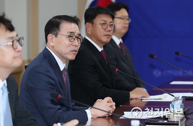 대전시가 20일 중회의실에서 신한금융그룹과 대전 스타트업파크 투자협약을 체결했다. (제공: 대전시) ⓒ천지일보 2019.12.20