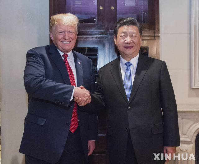 미국 대통령과 시진핑 중국 국가주석이 회동하는 모습 자료사진 (출처: 뉴시스)