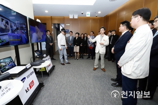 KT가 삼성서울병원과 함께 ‘5G 스마트 혁신 병원’ 구축을 위한 혁신적 5G 의료서비스를 공동 개발했다고 14일 밝혔다. (제공: KT) ⓒ천지일보 2020.1.14