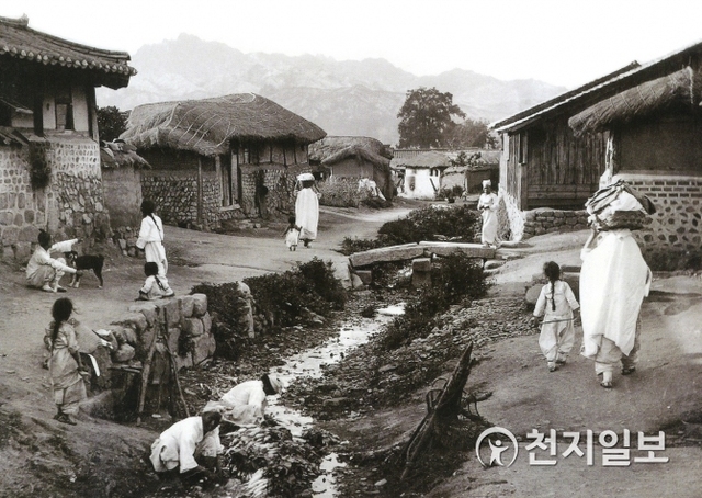 1920년대 경남도청 소재지 생활 모습. (제공: 진주시) ⓒ천지일보 2020.1.19