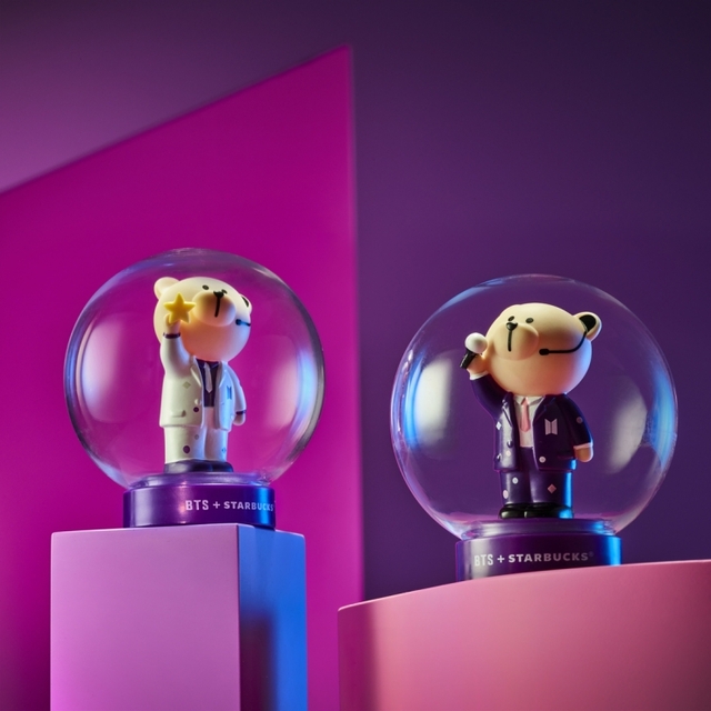 오는 28일에 출시되는 방탄소년단(BTS)과  컬래버레이션한 베어리스타 램프 2종. (제공: 스타벅스) ⓒ천지일보 2020.1.23