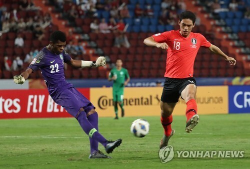 (방콕=연합뉴스) 26일 오후(현지시간) 태국 방콕 라자망갈라 스타디움에서 열린 2020 아시아축구연맹(AFC) U-23 챔피언십 한국과 사우디아라비아의 결승전. 오세훈이 전방 압박을 하고 있다.