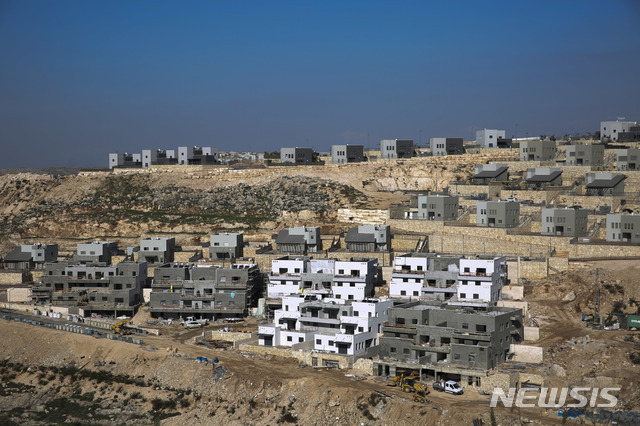 작년 1월 1일 촬영한 요르단강 서안지구내 이스라엘 정착촌 건설 현장. (출처: 뉴시스)