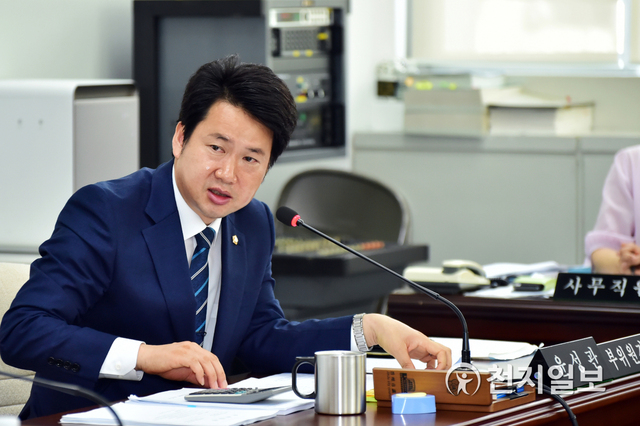 더불어민주당 윤성관 의원. (제공: 진주시의회) ⓒ천지일보 2020.2.18
