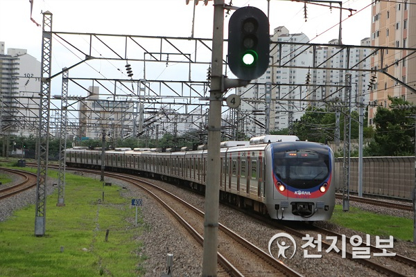 한국철도 ‘수도권전철’ (제공: 한국철도) ⓒ천지일보 2020.3.20