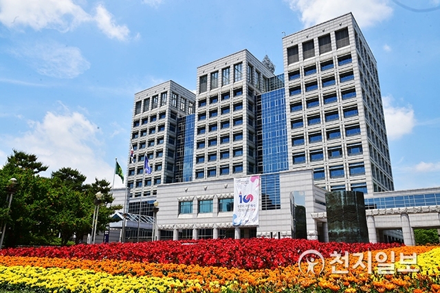 진주시청사. (제공: 진주시) ⓒ천지일보 2019.6.26