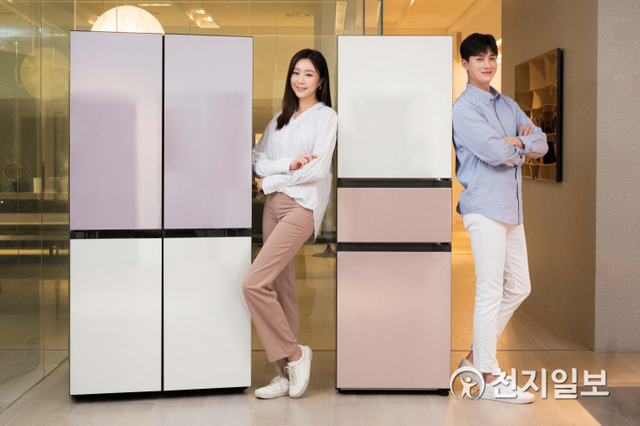 삼성전자가 더 새로워진 비스포크 냉장고 4도어 4개 모델을 삼성닷컴 홈페이지를 통해 사전 판매를 시작한다고 9일 밝혔다. 공식 출시는 21일 예정이다. (제공: 삼성전자) ⓒ천지일보 2020.4.9