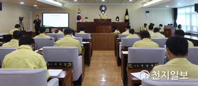 [천지일보 아산=박주환 기자] 충남 아산시의회가 24일 제220회 임시회 제2차 본회의를 진행하고 있다. ⓒ천지일보 2020.4.24