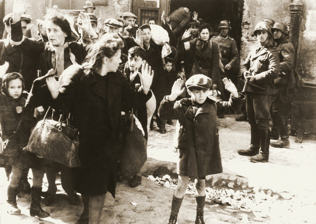 폴란드 바르샤바의 게토. 게토는 유대인을 강제 격리하기 위해 만든 유대인 거주지역이다. ⓒ천지일보