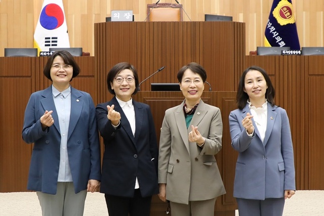 세종시의회 더불어민주당 여성의원들. (제공: 세종시의회) ⓒ천지일보 2020.5.20